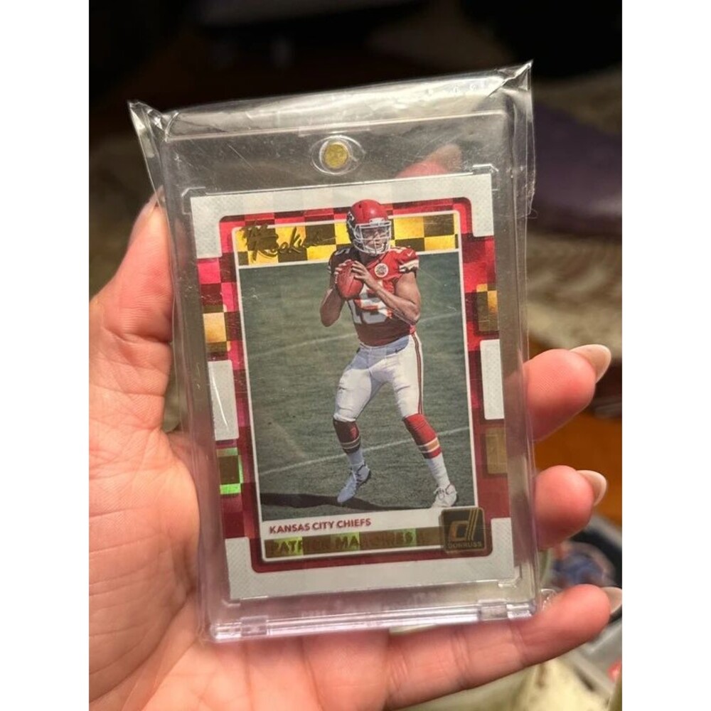 Patrick Mahomes II Kansas City Chiefs Donruss Optic Parallel Football Card